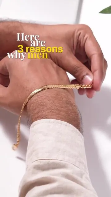 Bracelet product ad